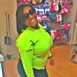 Meet your Posher, Kennetha